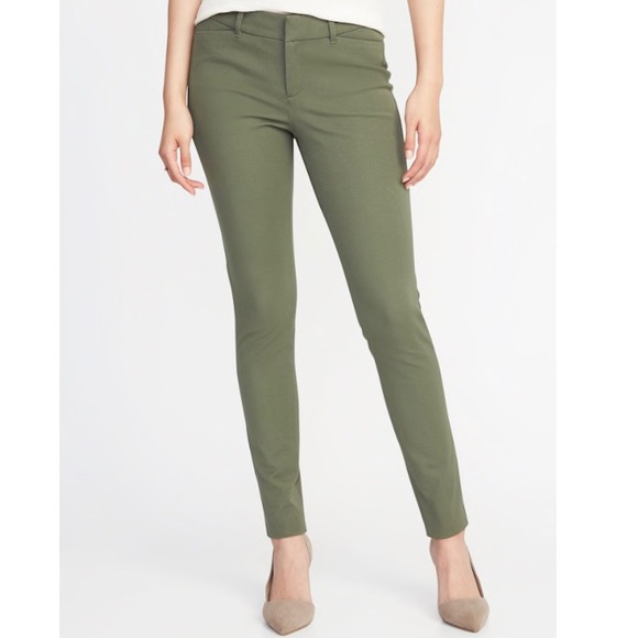 Old Navy Pants - Old Navy Olive Green Pixie Pant